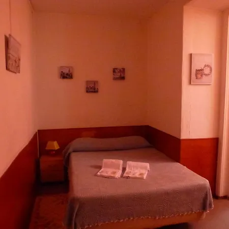 Hospedaria D. Damelio Guest house 2*