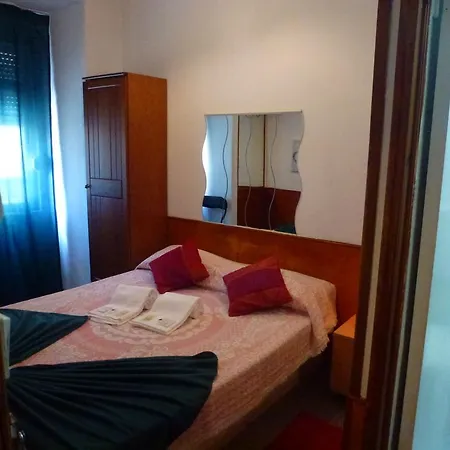 Guest house Hospedaria D. Damelio Lisbon